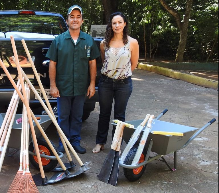 Prefeitura de Naviraí recebe materiais para reforçar a manutenção do viveiro de mudas