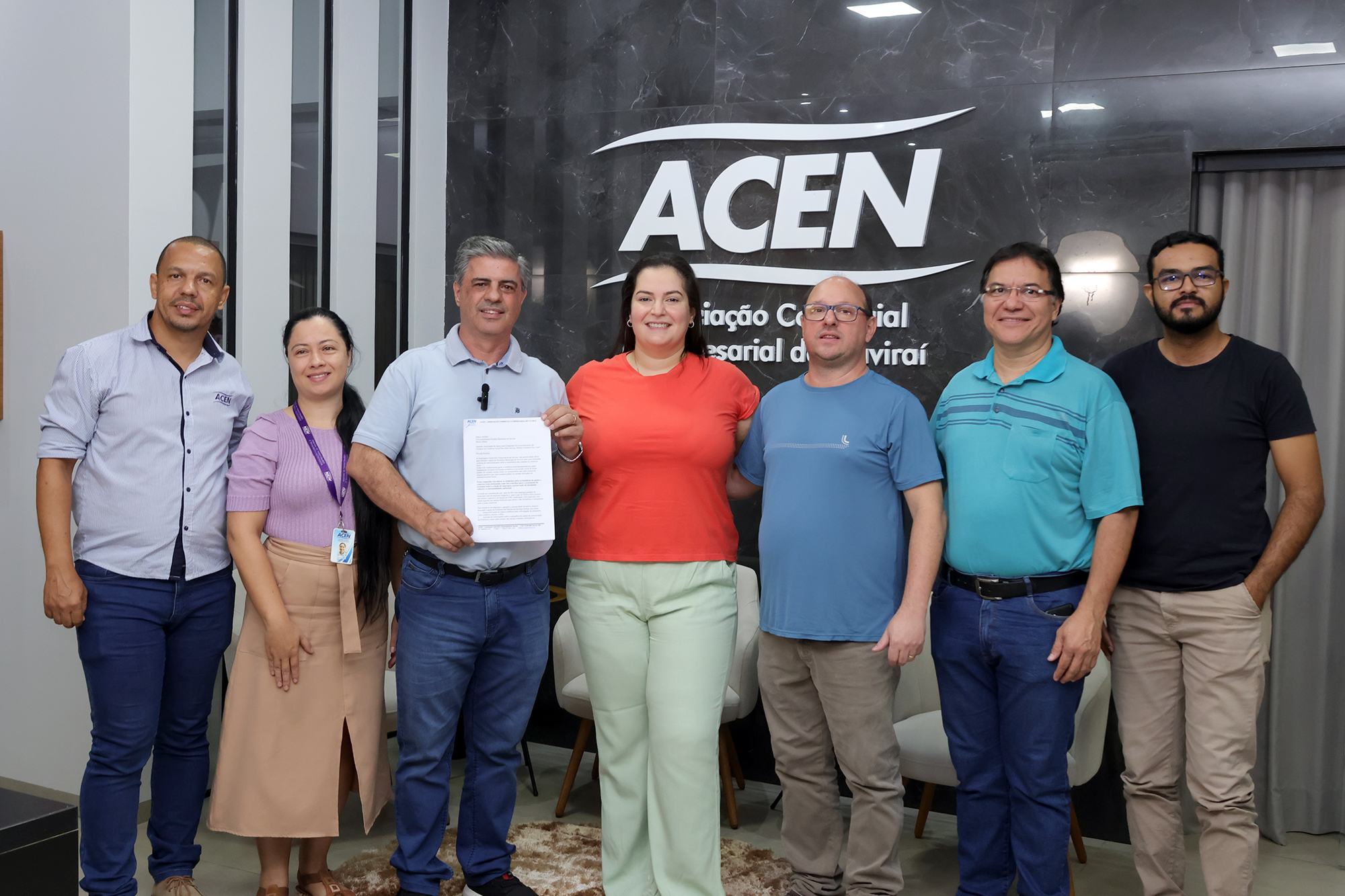 Prefeitura de Naviraí e Associação Comercial se unem em prol da valorização do comércio local