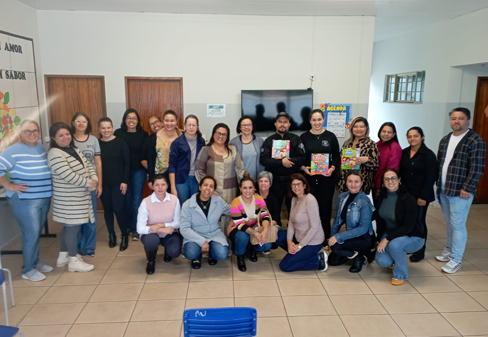 Prefeitura de Naviraí realiza palestra com professores sobre prevenção ao uso de drogas entre alunos