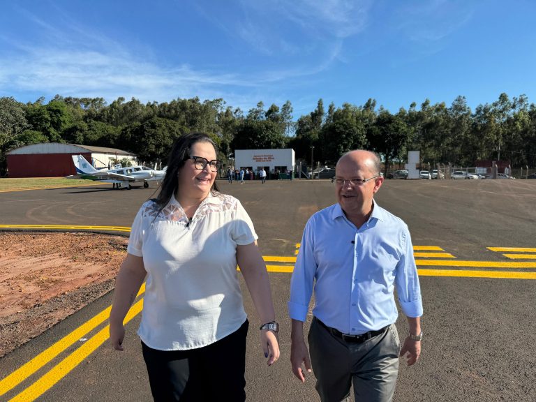 Prefeita e Governador em exercício entregam obra de reforma e ampliação do Aeródromo de Naviraí