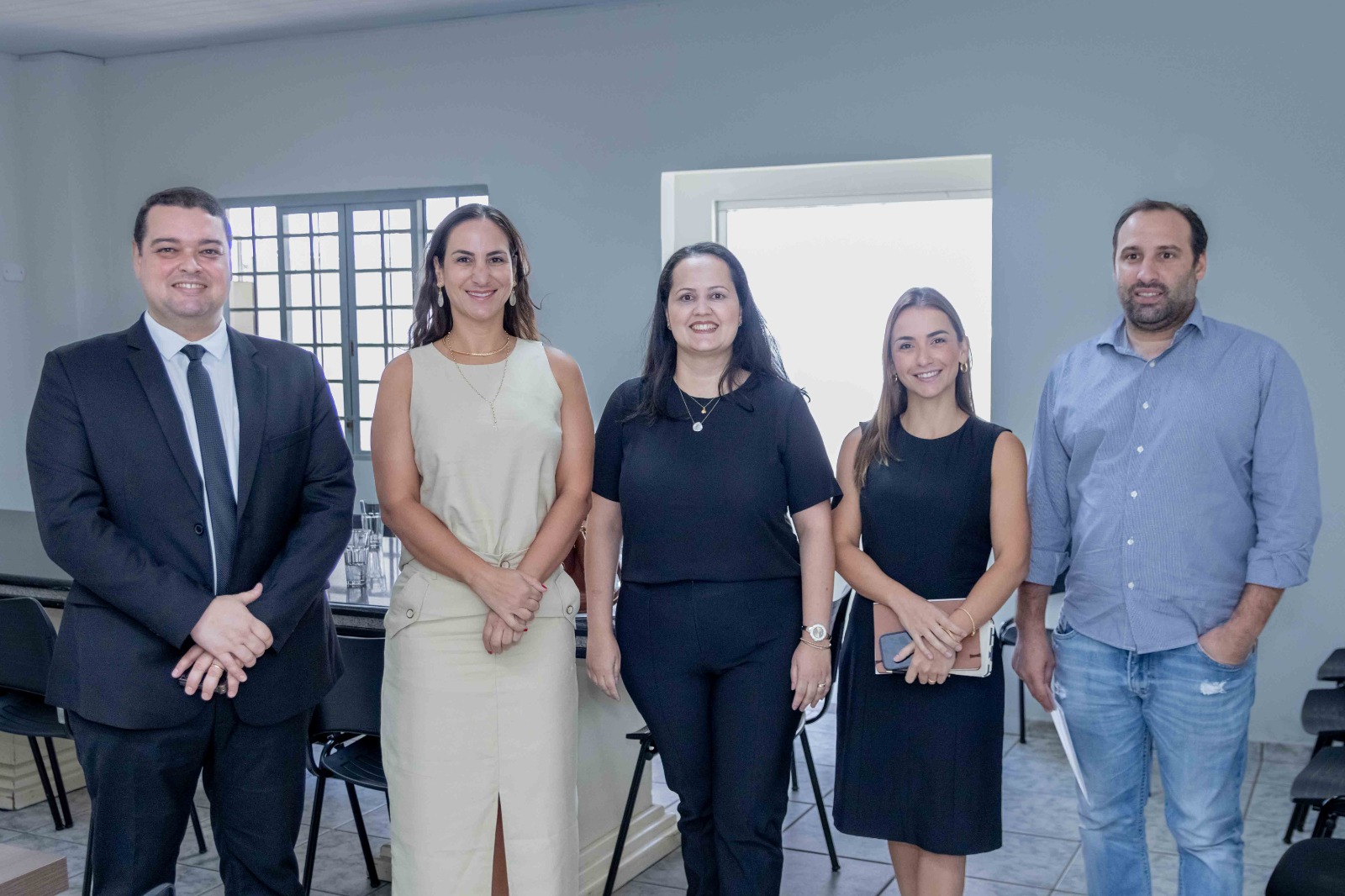 Executivo de Naviraí e 8ª Subseção da OAB  buscam soluções para a falta de juizes e servidores