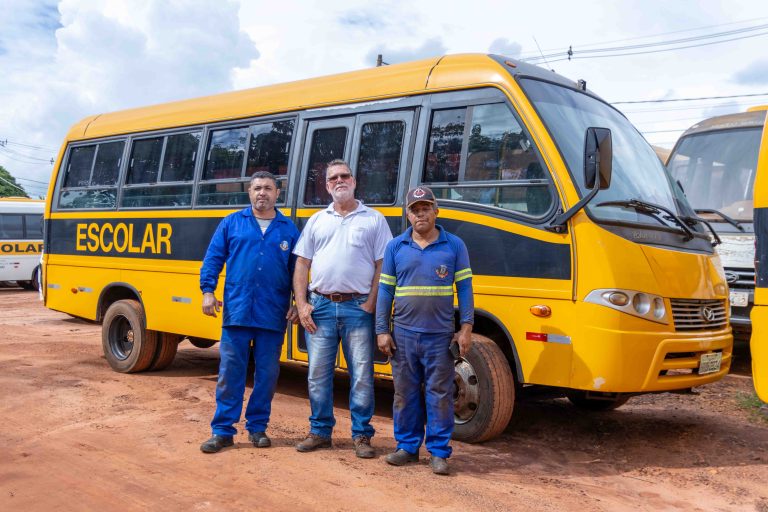 Frota do transporte escolar de Naviraí recebe manutenção geral por determinação do Executivo