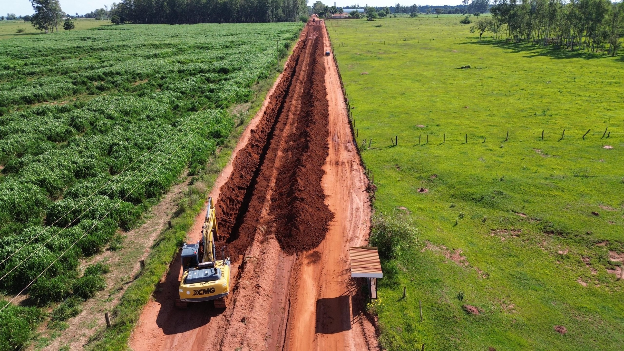 Prefeitura de Naviraí faz força-tarefa para a manutenção geral das estradas do Assentamento Juncal