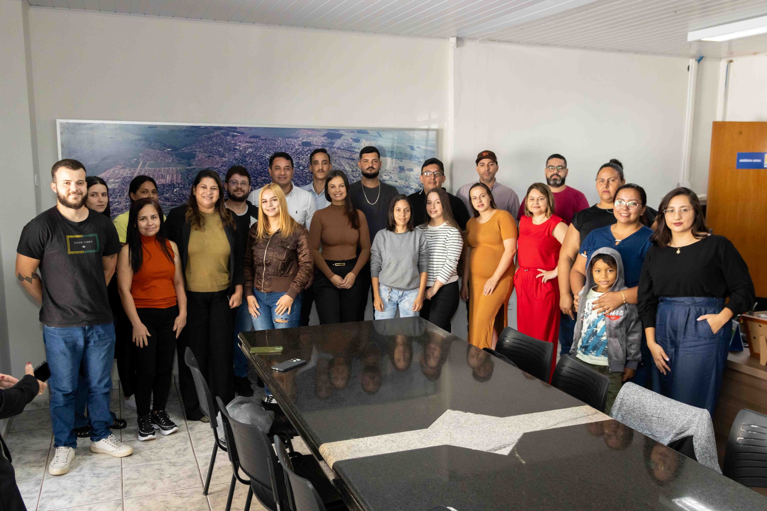 Prefeitura de Naviraí empossa 31 novos servidores municipais