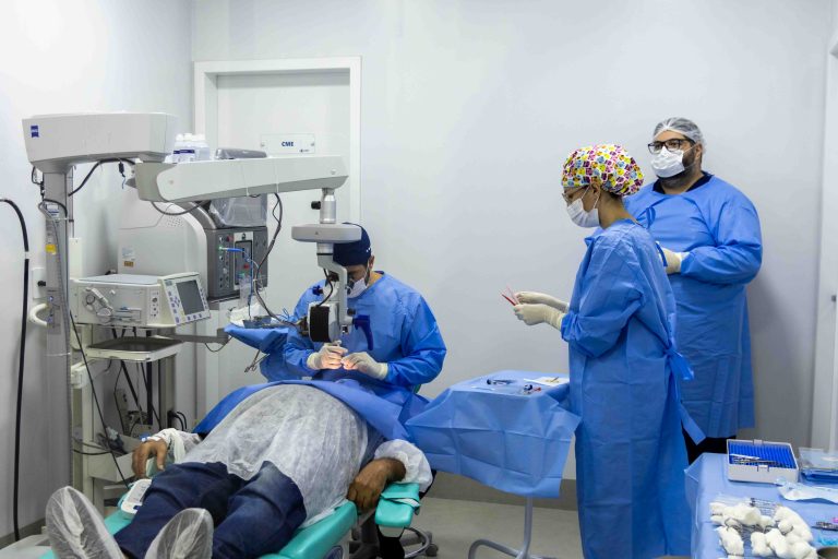 Cirurgias de catarata e exames oftalmológicos são realizados com verbas próprias em Naviraí Cirurgias de catarata e exames oftalmológicos são realizados com verbas próprias em Naviraí