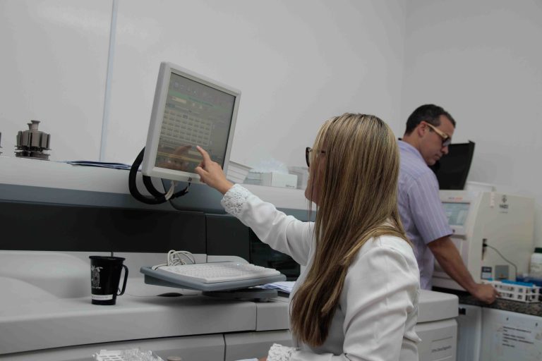 Saúde de Naviraí bate recorde com 70.000 exames laboratoriais realizados em 140 dias Saúde de Naviraí bate recorde com 70.000 exames laboratoriais realizados em 140 dias