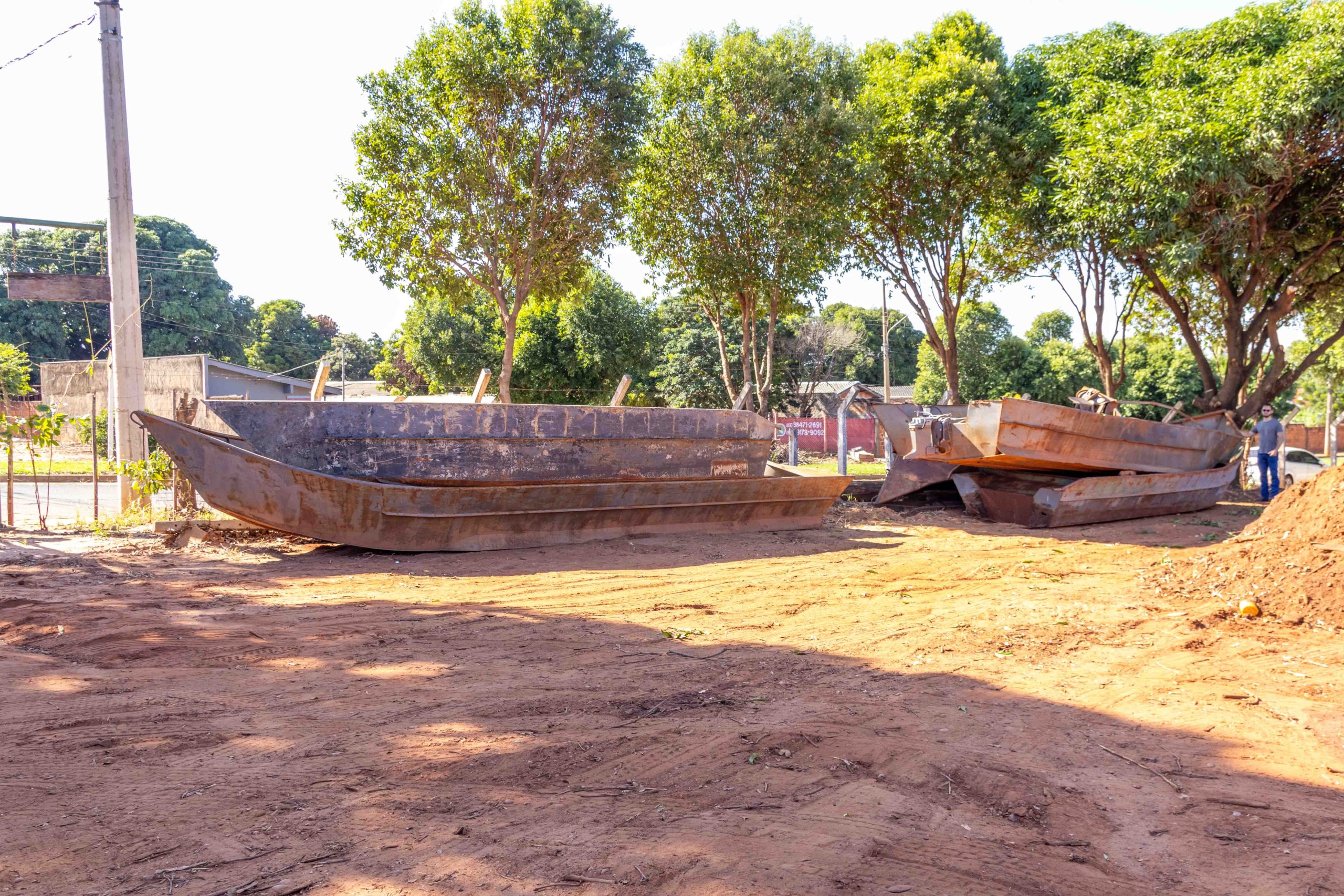 Prefeitura recebe 5 barcos da PF; um deles será preparado para passeios no Balneário Municipal