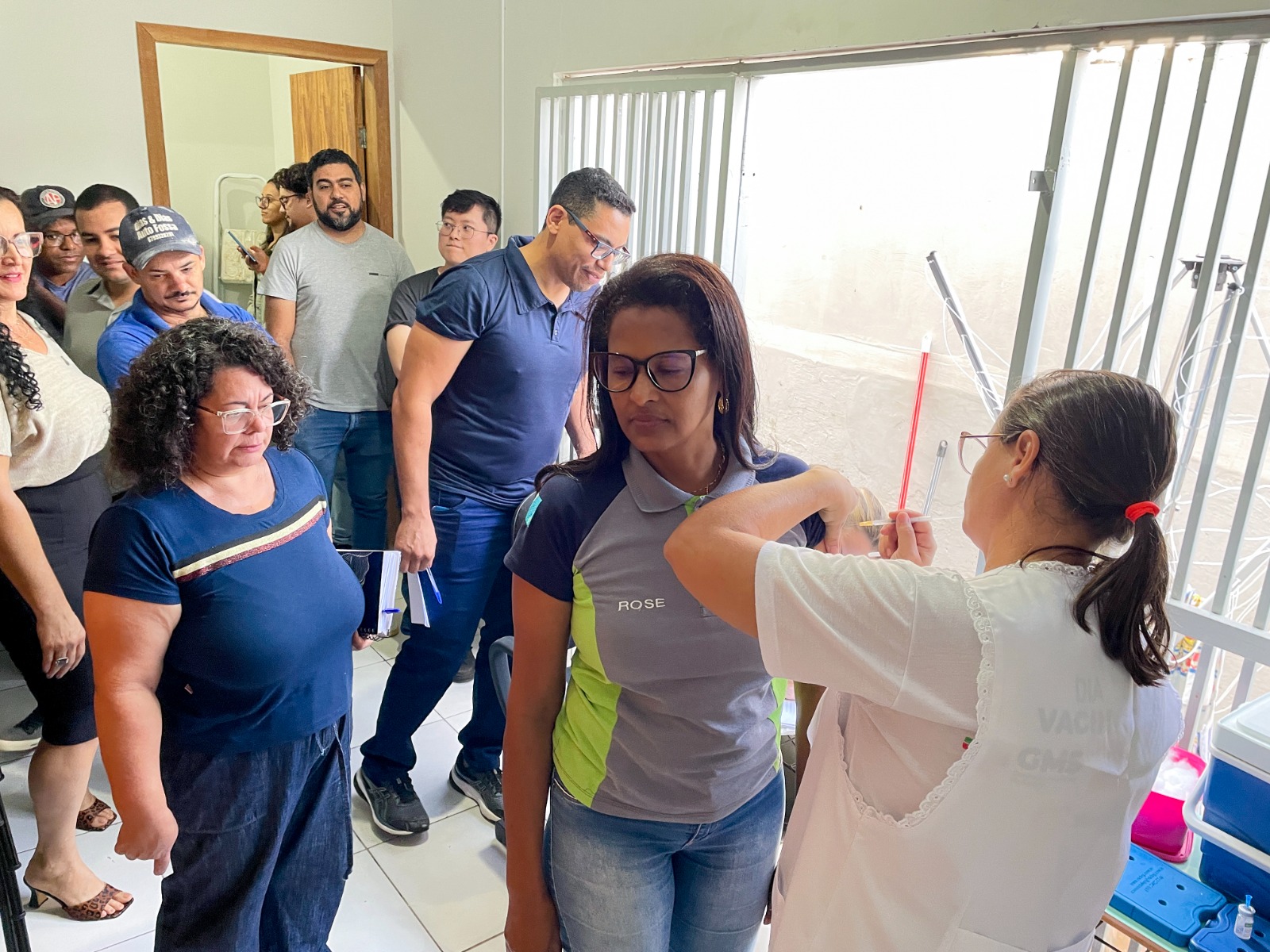 Servidores de Naviraí dão exemplo no mutirão de vacinação; campanha terá drive thru a partir das 17h