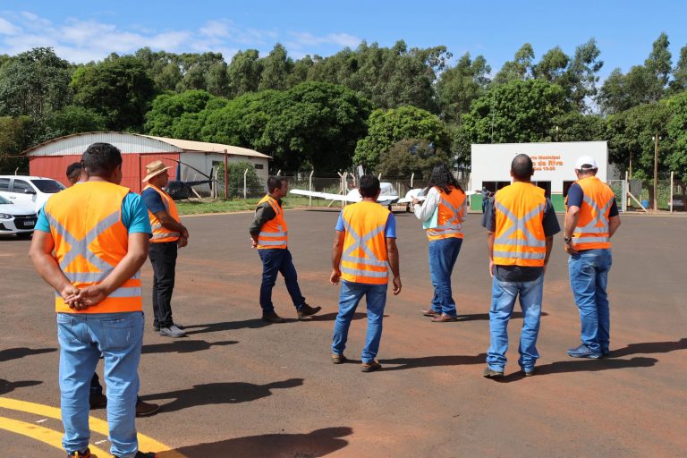 Governo de Naviraí capacita servidores para atuarem com segurança no Aeródromo Municipal Governo de Naviraí capacita servidores para atuarem com segurança no Aeródromo Municipal