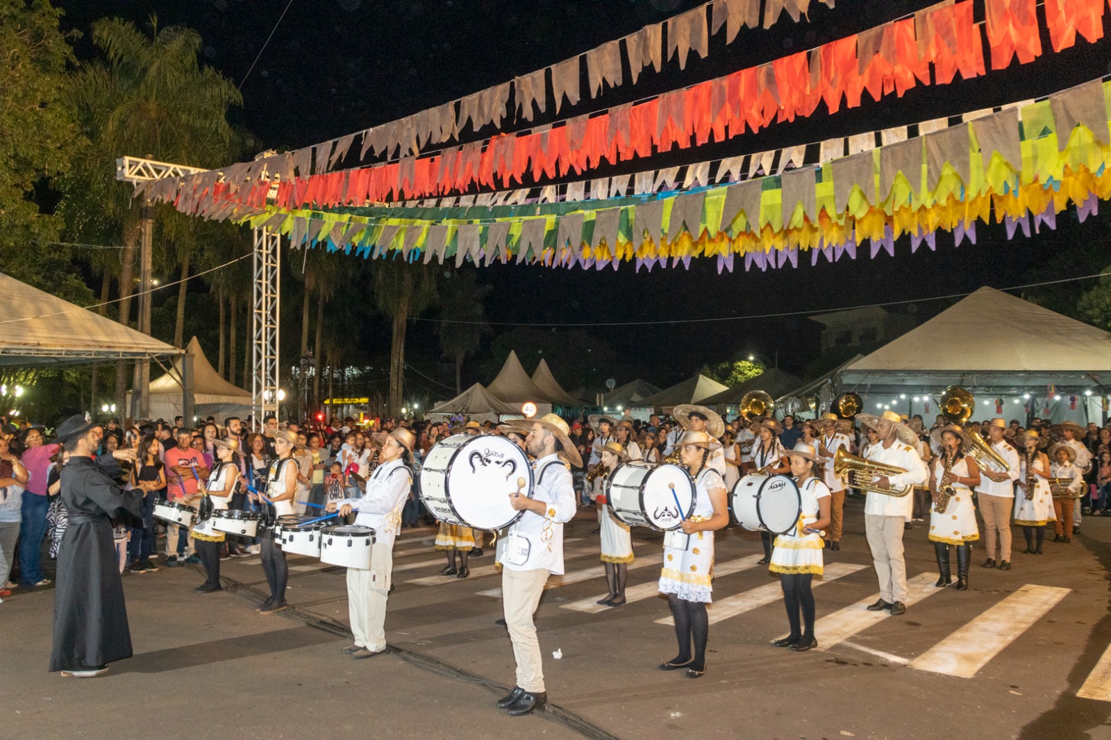 Premiação da Fejunavi de R$ 76,5 mil em dinheiro valoriza a produção artística local