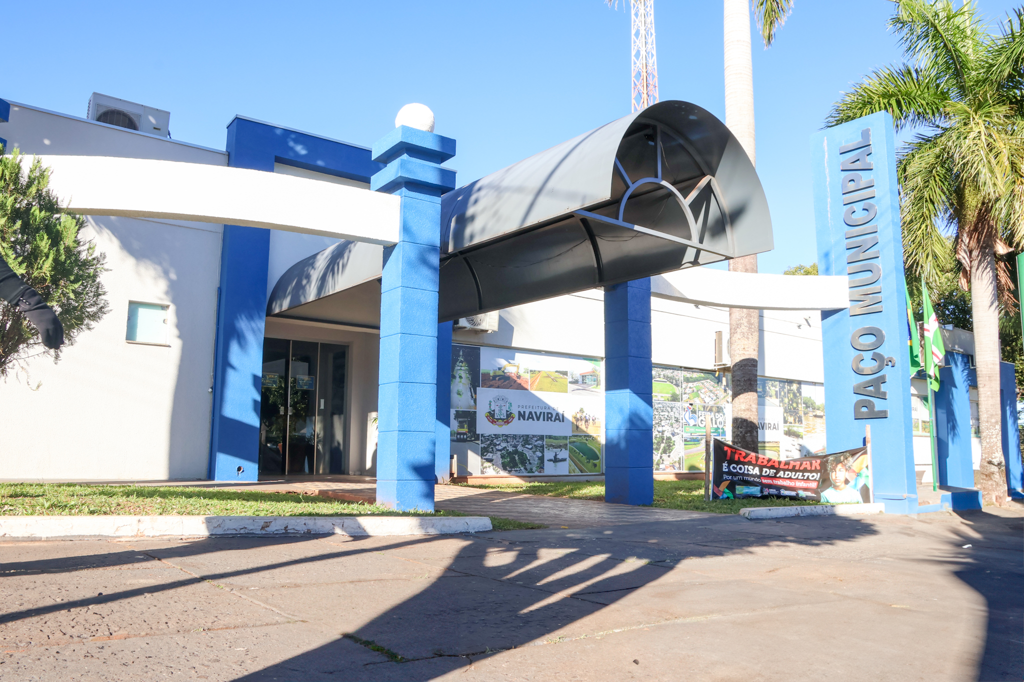 Em Naviraí corte de salário do Prefeito pode impactar em redução de serviços na Saúde