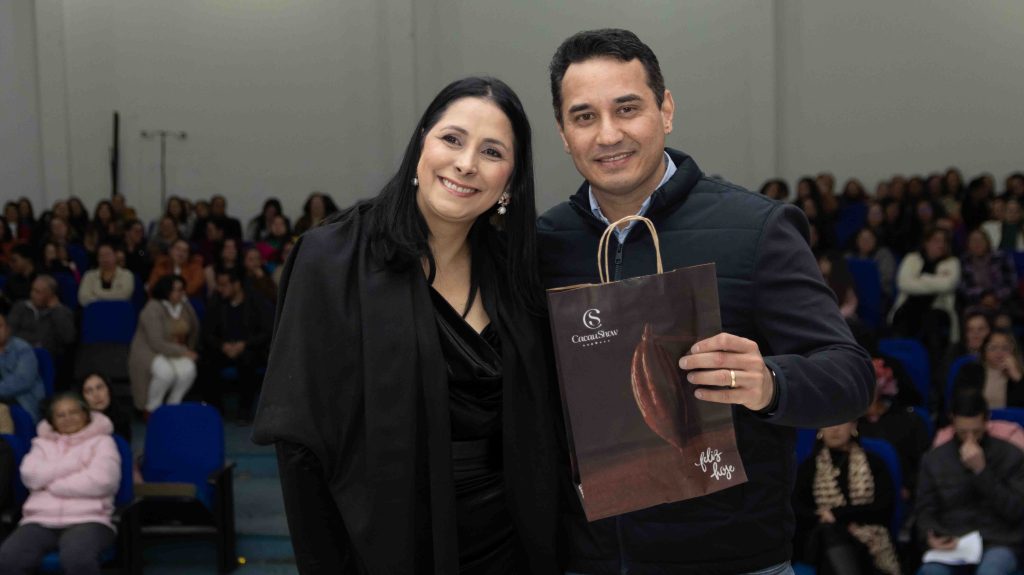 Diretores das Escolas Municipais de Naviraí tomam posse para o triênio 2025–2028 Diretores das Escolas Municipais de Naviraí tomam posse para o triênio 2025–2028
