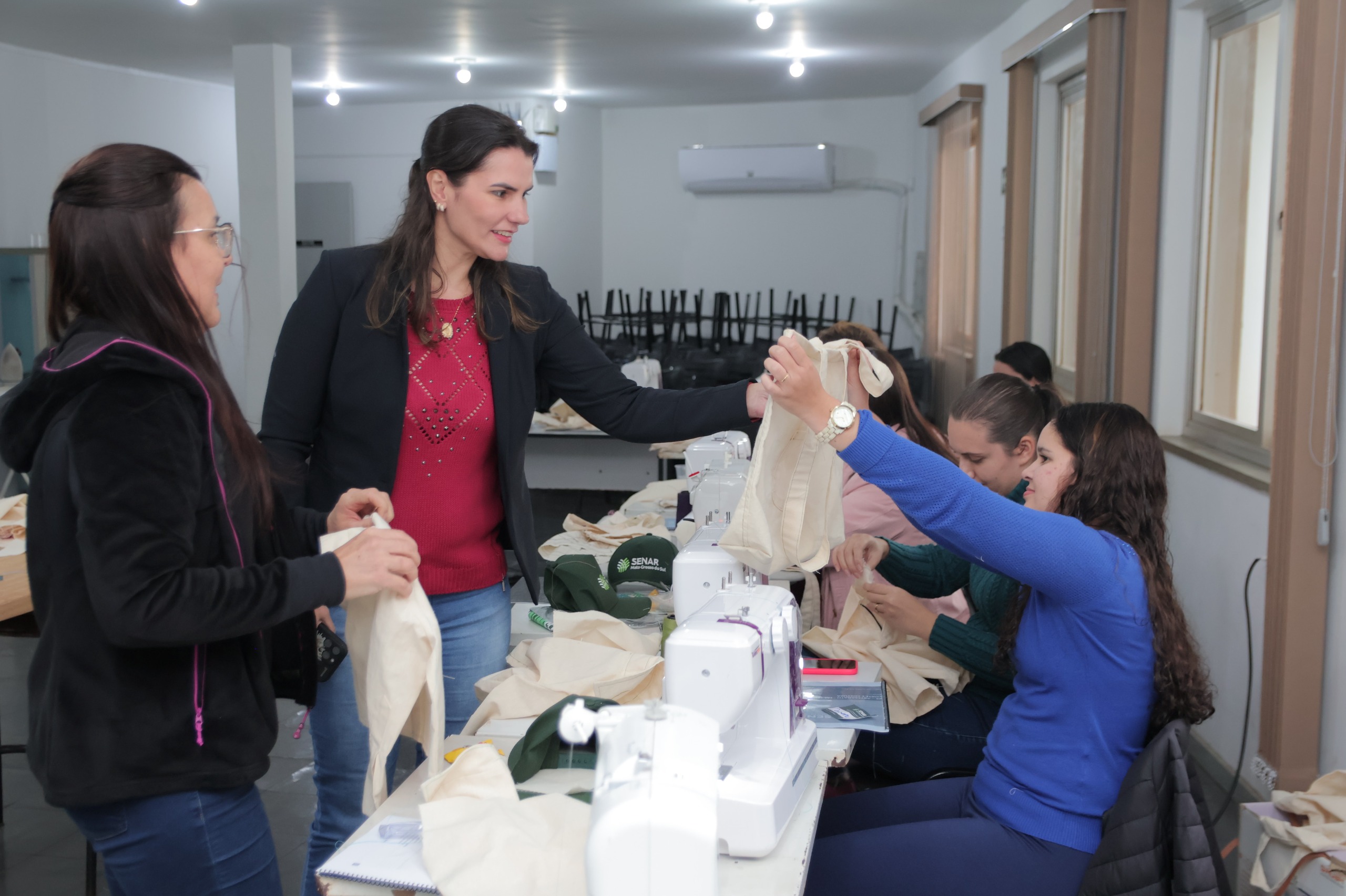 Prefeitura de Naviraí conclui curso de corte e costura e qualifica novas oportunidades