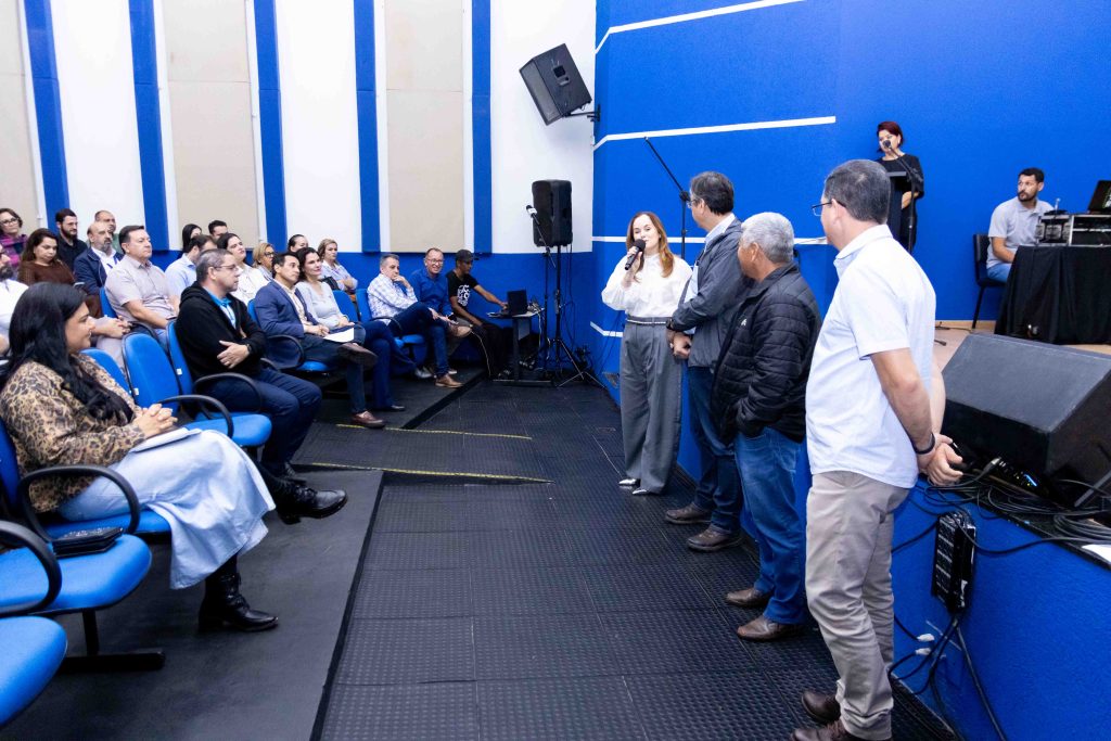 Novas Indústrias garantirão quase 300 empregos em Naviraí Novas Indústrias garantirão quase 300 empregos em Naviraí
