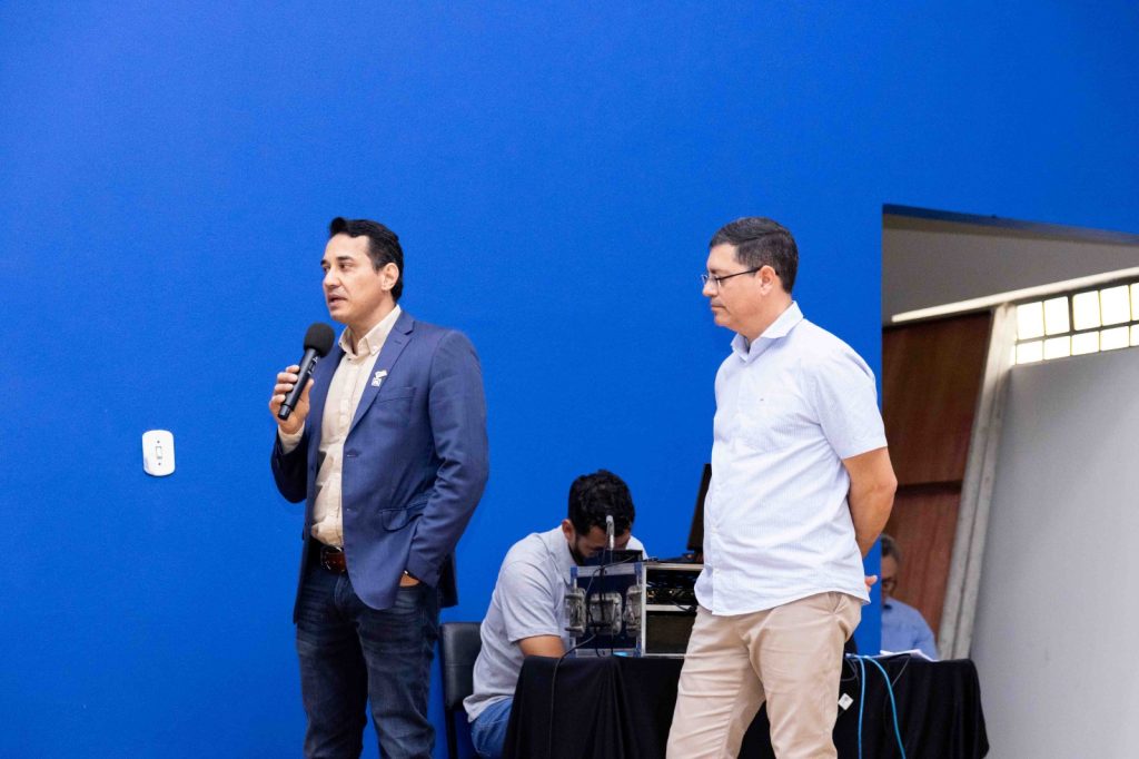 Naviraí põe em ação o “Cidade Empreendedora” e lança mais programas para fortalecer economia Naviraí põe em ação o “Cidade Empreendedora” e lança mais programas para fortalecer economia