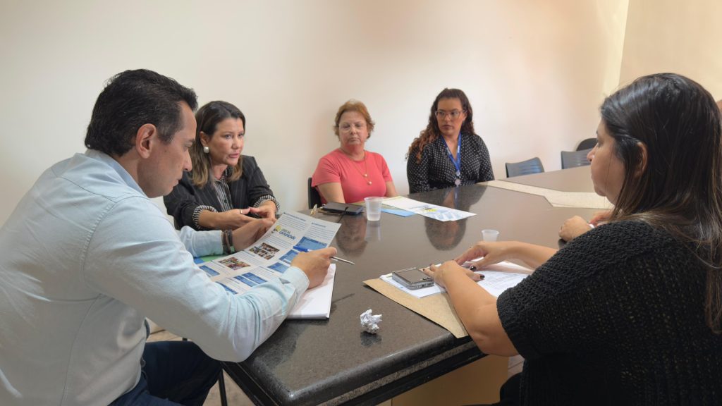 Município de Naviraí e UEMS realizam edição do programa “UEMS na Comunidade” no dia 23 de agosto Município de Naviraí e UEMS realizam edição do programa “UEMS na Comunidade” no dia 23 de agosto