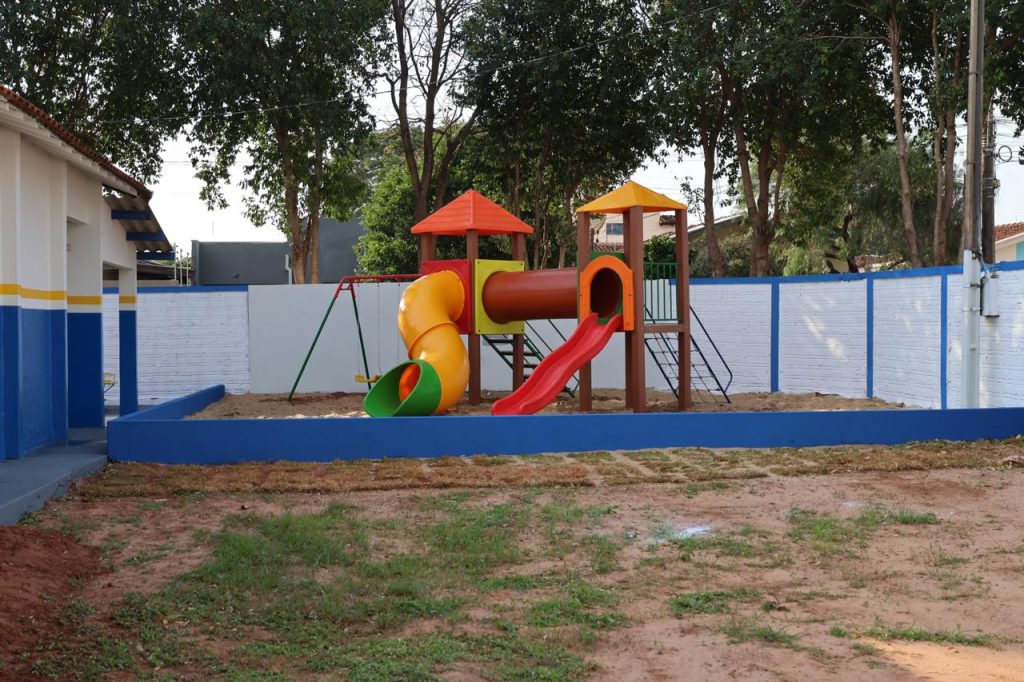 Prefeitura de Naviraí reinaugura extensão do CIEI Maria José Cançado e amplia em 80 vagas a oferta na Educação Infantil Prefeitura de Naviraí reinaugura extensão do CIEI Maria José Cançado e amplia em 80 vagas a oferta na Educação Infantil