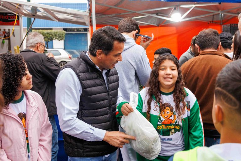Ecoturminha: Reciclagem por Alimentos Saudáveis e Renda para a Agricultura Familiar em Naviraí Ecoturminha: Reciclagem por Alimentos Saudáveis e Renda para a Agricultura Familiar em Naviraí