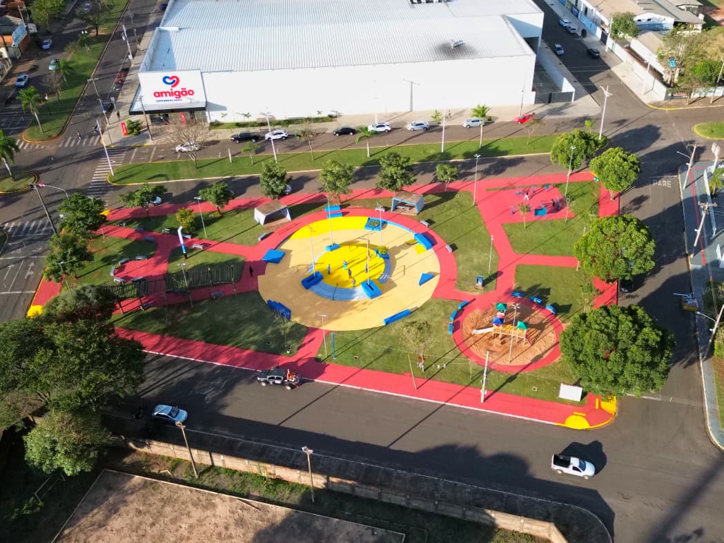 Pista de skate de Naviraí ganha nova vida com revitalização