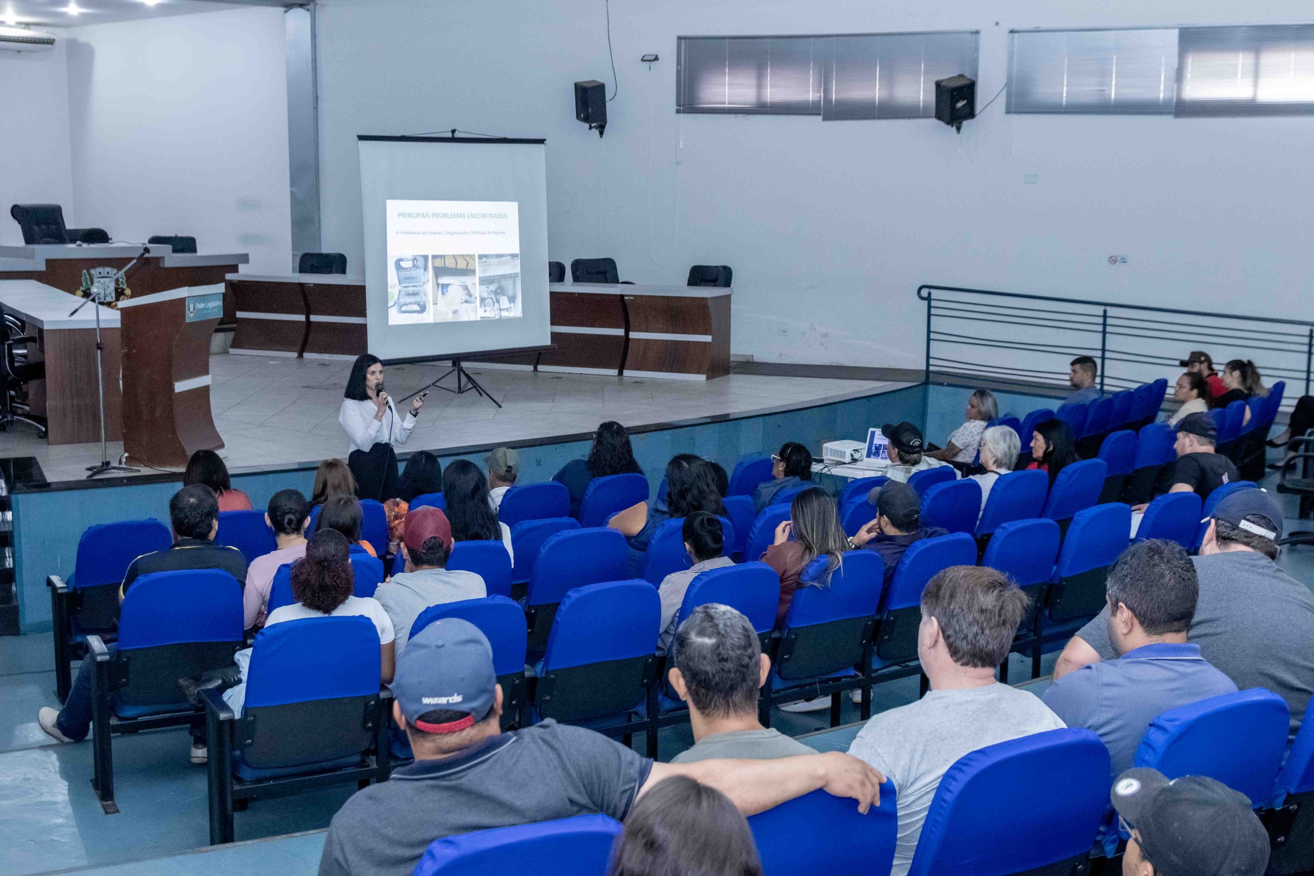 Vigilância Sanitária promove Capacitação para comércio noturno de alimentos