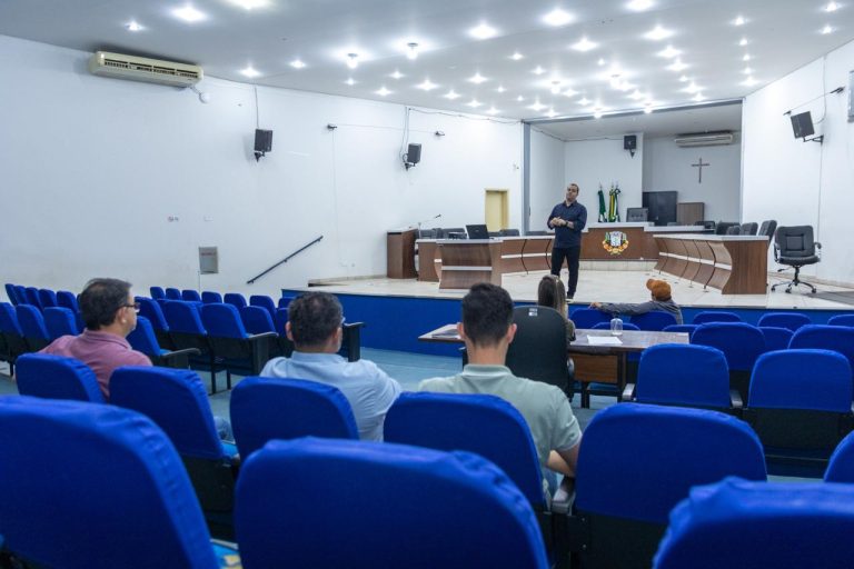 Naviraí Apresenta Relatórios  Fiscais e Cumprimento de Metas