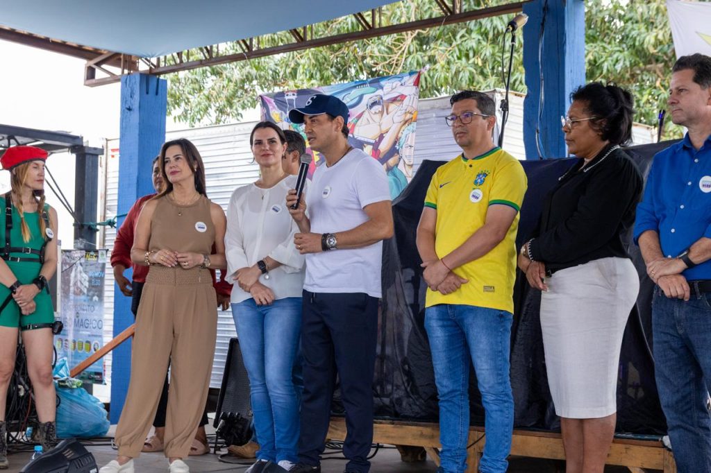 Prefeito de Naviraí faz entrega da Primeira Etapa das Obras de Revitalização do Balneário Municipal Prefeito de Naviraí faz entrega da Primeira Etapa das Obras de Revitalização do Balneário Municipal