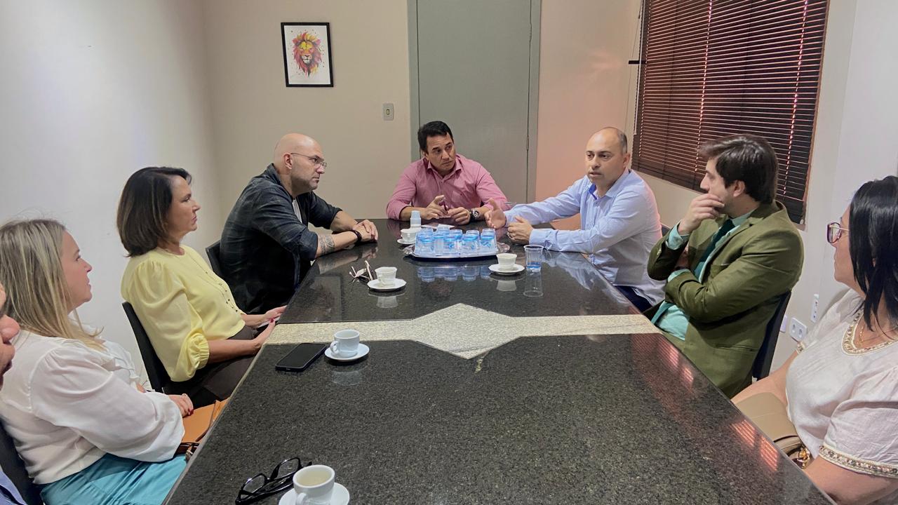 Governo do Estado e Prefeitura de Naviraí Alinham Estratégias para Expansão da Educação Regular e Profissional Governo do Estado e Prefeitura de Naviraí Alinham Estratégias para Expansão da Educação Regular e Profissional