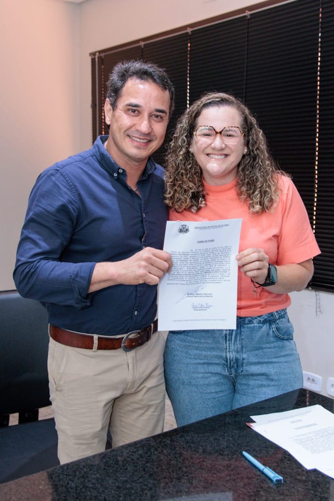 Prefeito Rodrigo Sacuno empossa novas professoras e reforça compromisso com a educação em Naviraí Prefeito Rodrigo Sacuno empossa novas professoras e reforça compromisso com a educação em Naviraí