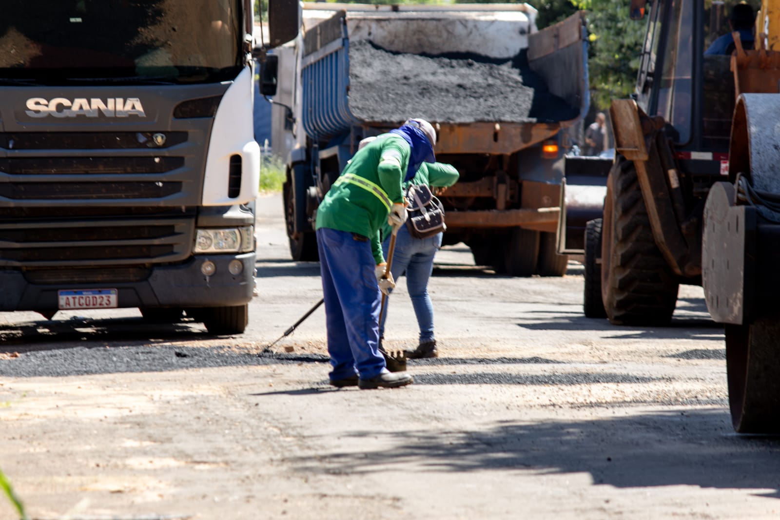 Naviraí Reinicia a Recuperação do Asfalto de 2026 com Serviço de Tapa-Buracos