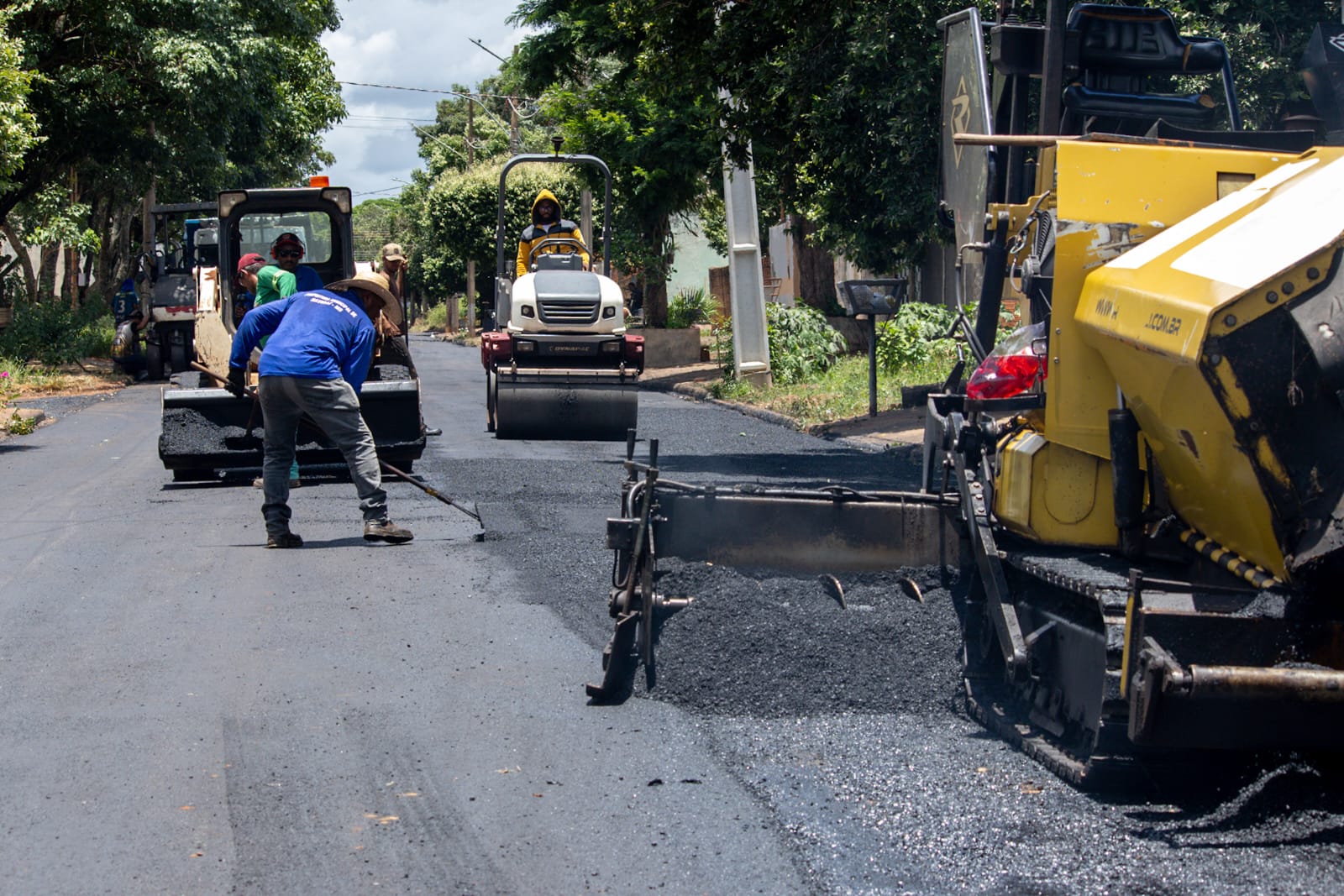 Planejamento: Naviraí avança no recapeamento e abre as primeiras frentes de trabalho de 2026