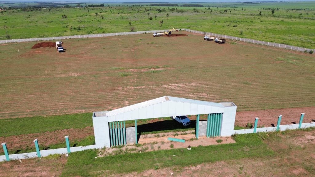 Prefeitura inicia construção de jazigos no novo Cemitério Municipal