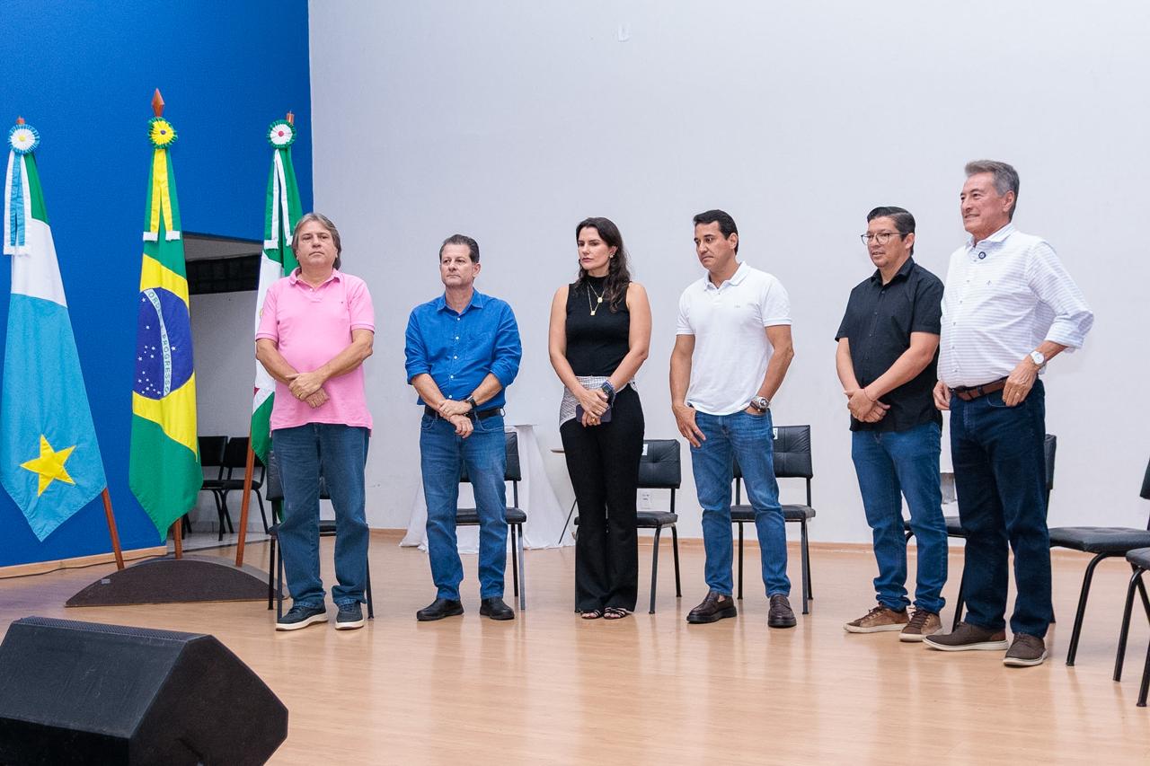 Naviraí celebra repasse de R$ 5,4 milhões ao Terceiro Setor com assinatura conjunta de autoridades