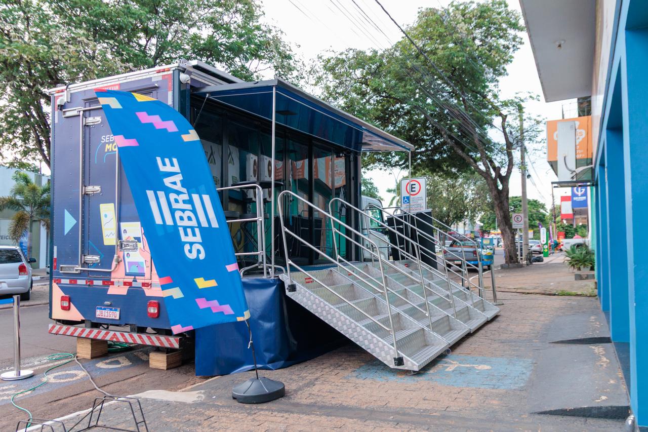 Empreendedores tem atendimento especial na semana Naviraí