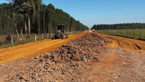 Prefeitura segue com manutenção de estradas rurais em Naviraí