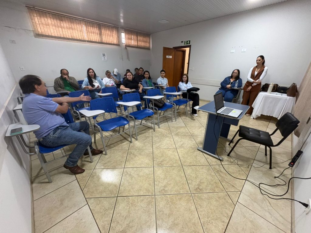 Vigilância Sanitária promove mais uma etapa do Projeto Empresa Amiga em Naviraí