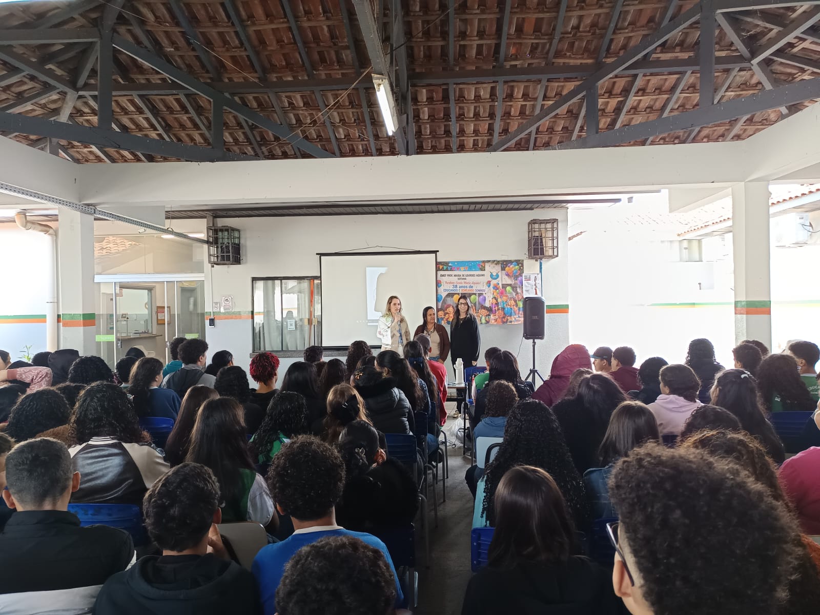 Escolas municipais recebem o projeto ‘Conexão Saudável’ com alerta sobre os riscos do tabagismo